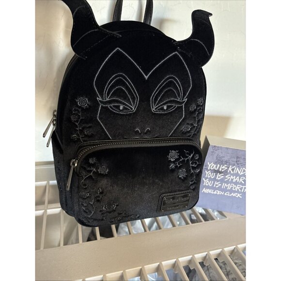 NWT Loungefly Disney Maleficent Black Velour Villains Sleeping Beauty Backpack - Picture 6 of 6